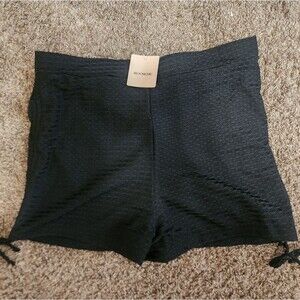 BloomChic Black Bike Shorts with Ribbed Texture and Elastic Waistband